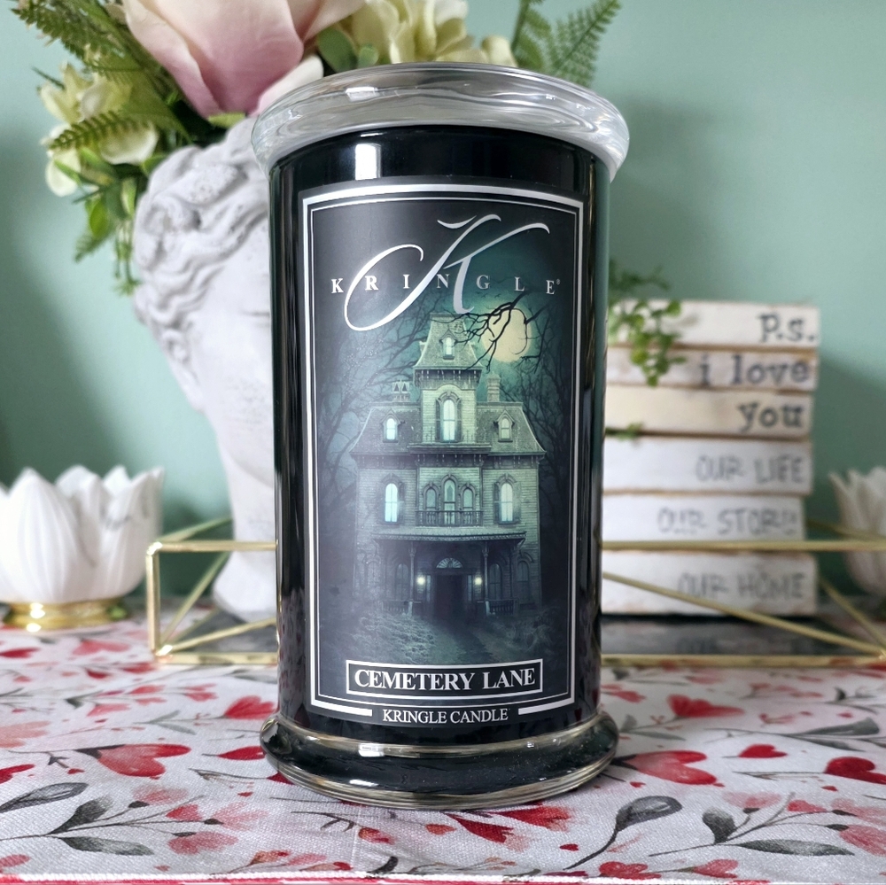 Kringle Halloween Cemetery Lane Soy Candle